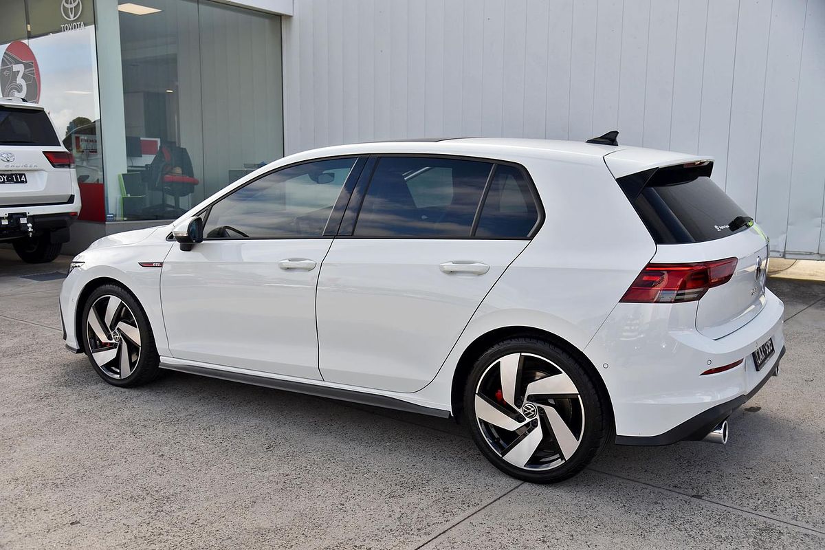 2022 Volkswagen Golf GTI 8