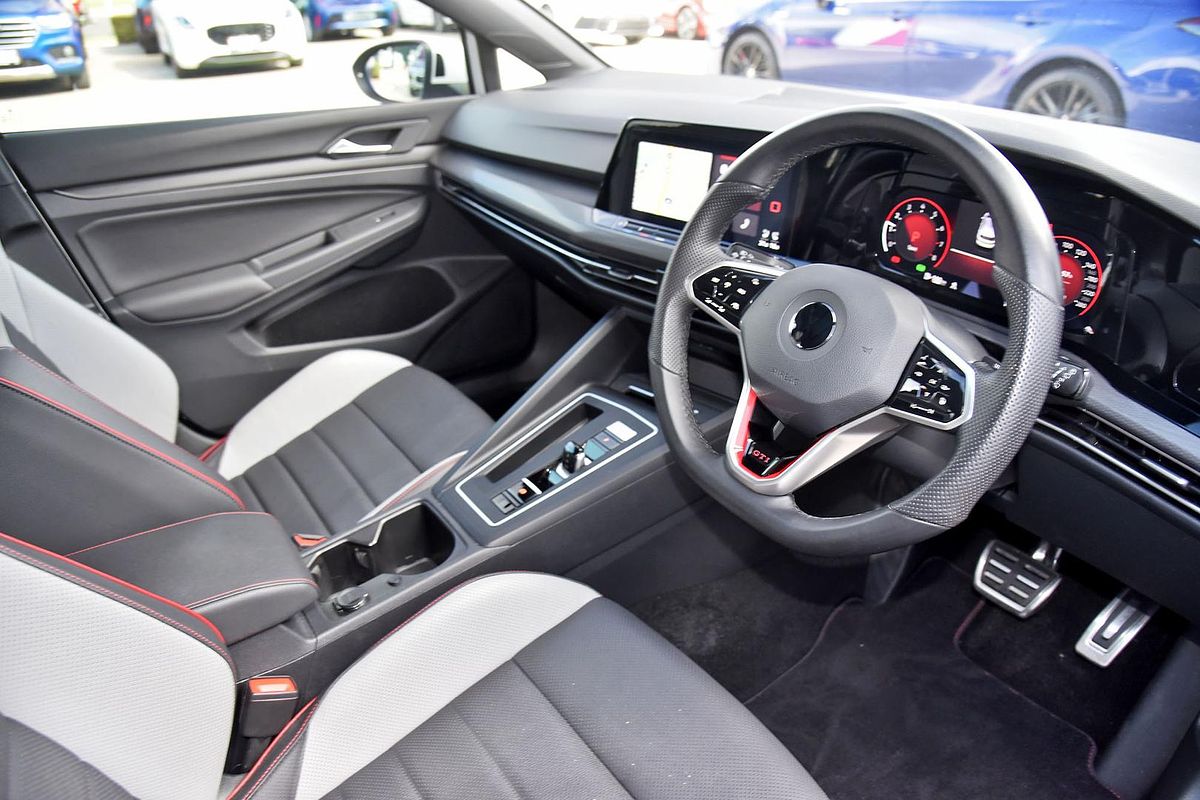 2022 Volkswagen Golf GTI 8