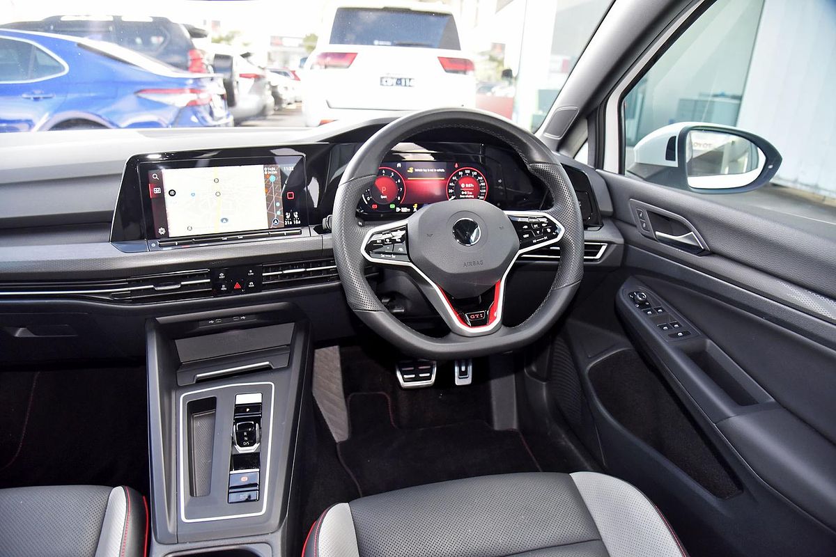 2022 Volkswagen Golf GTI 8