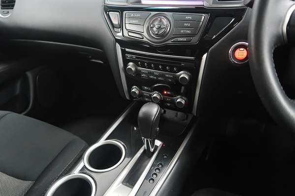 2019 Nissan Pathfinder ST R52 Series III