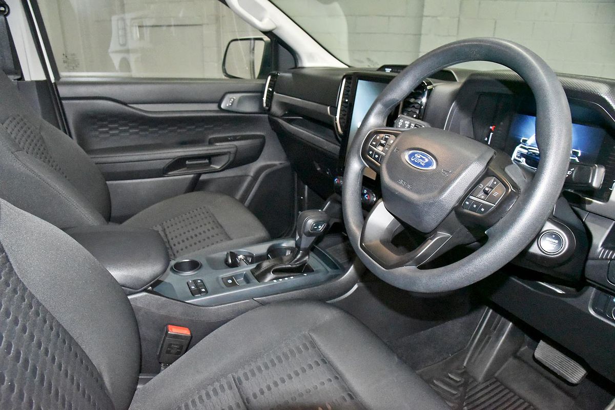 2023 Ford Everest Ambiente