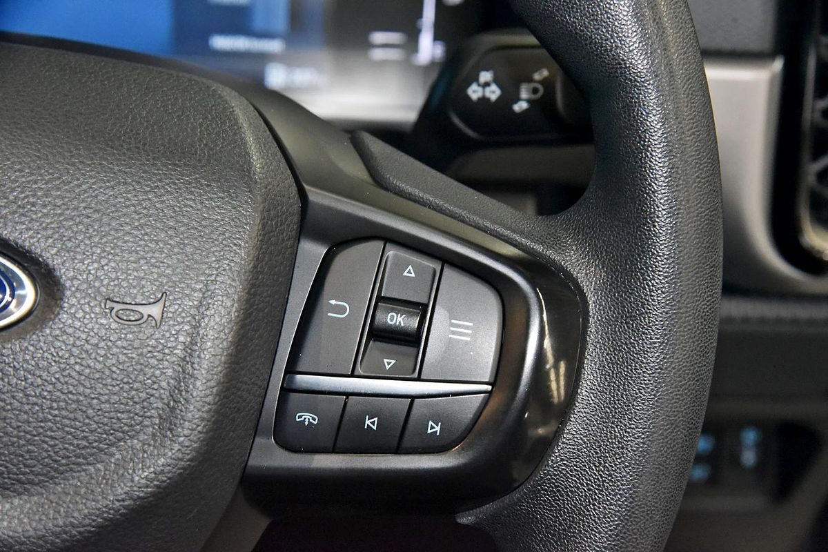 2023 Ford Everest Ambiente