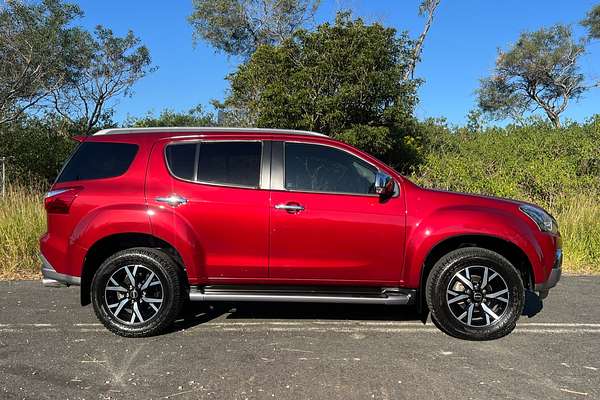 2019 Isuzu MU-X LS-T