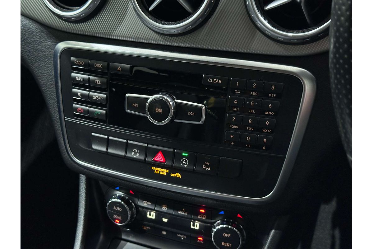 2015 Mercedes-Benz GLA-Class GLA200 CDI X156