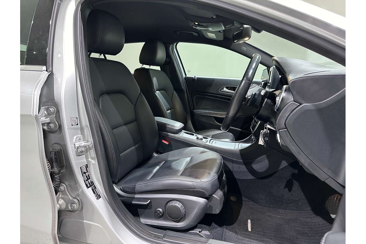 2015 Mercedes-Benz GLA-Class GLA200 CDI X156