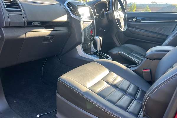 2019 Isuzu MU-X LS-T