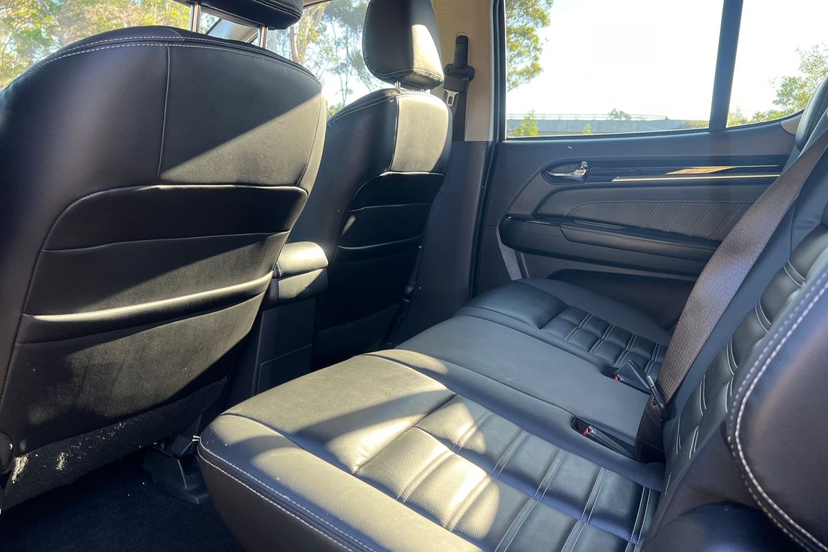2019 Isuzu MU-X LS-T