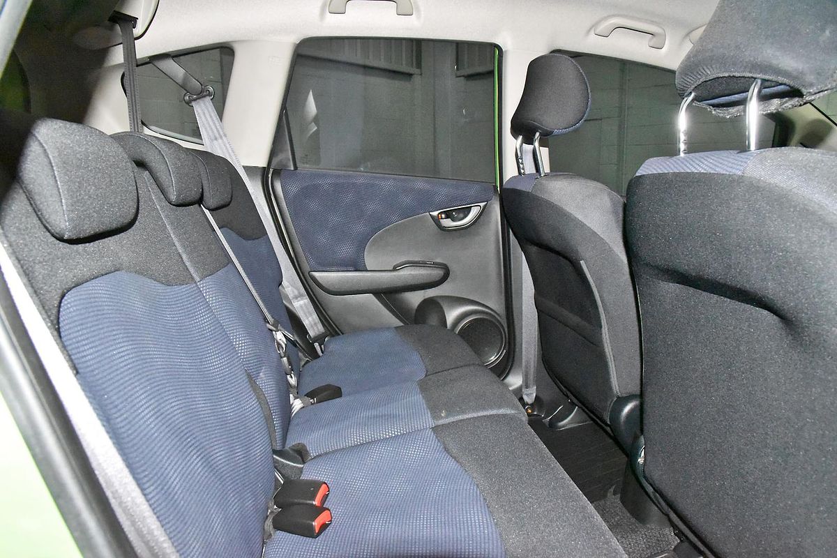 2011 Honda Jazz GLi GE