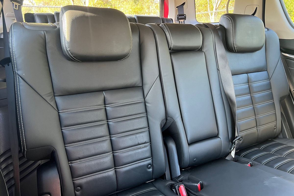 2019 Isuzu MU-X LS-T