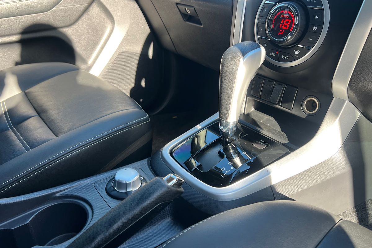 2019 Isuzu MU-X LS-T