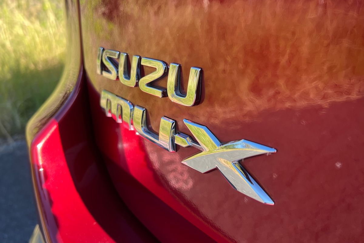 2019 Isuzu MU-X LS-T
