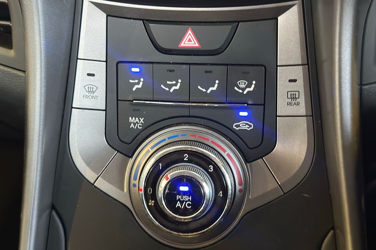 2012 Hyundai Elantra Active MD