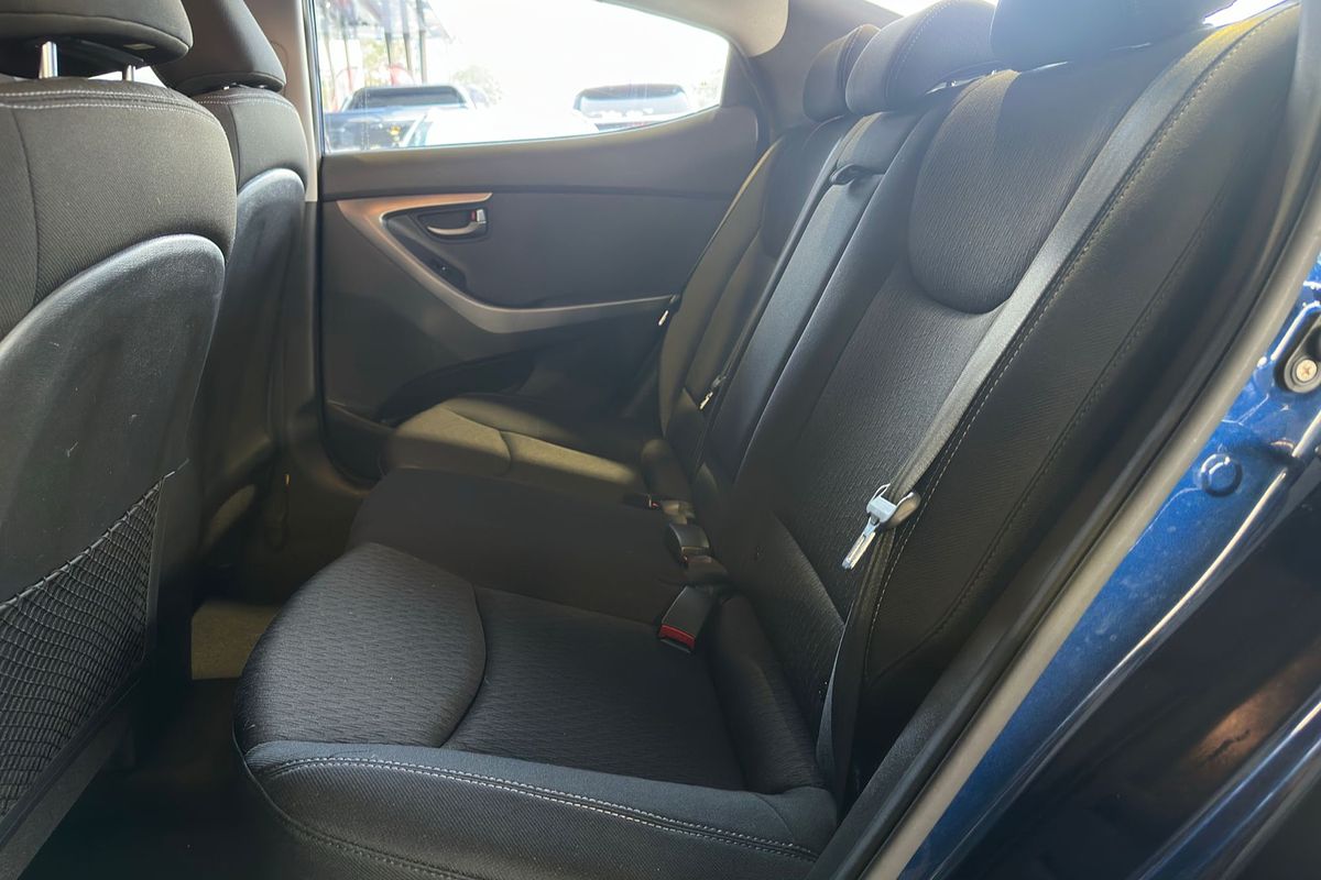 2012 Hyundai Elantra Active MD