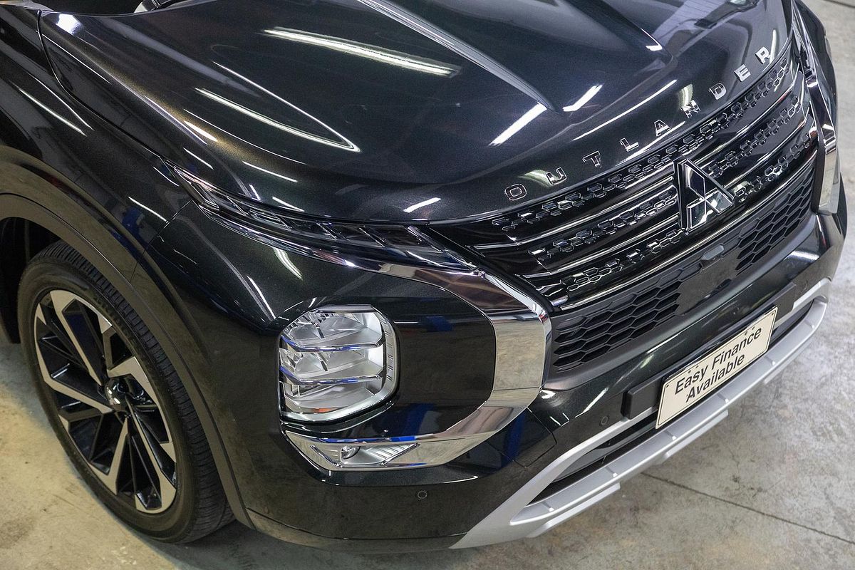 2022 Mitsubishi Outlander PHEV Exceed Tourer ZM
