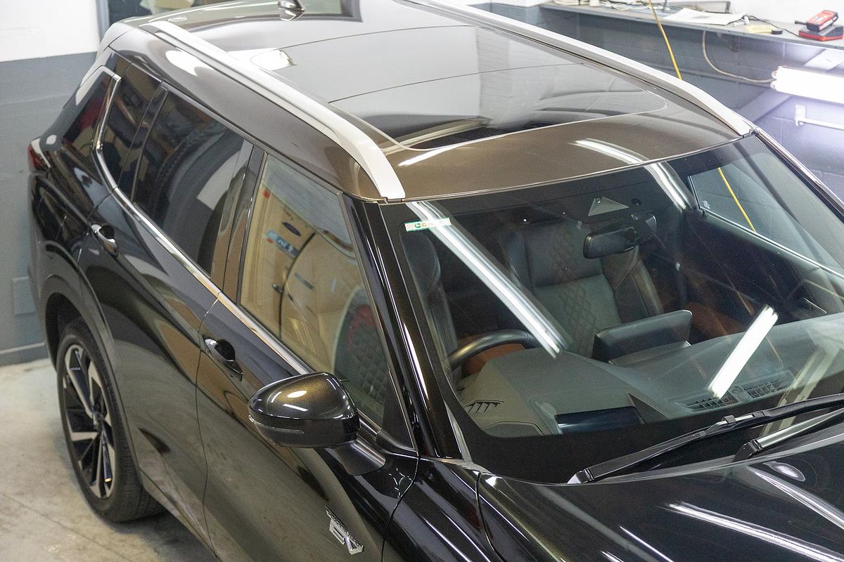 2022 Mitsubishi Outlander PHEV Exceed Tourer ZM