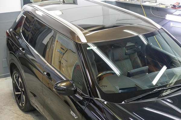 2022 Mitsubishi Outlander PHEV Exceed Tourer ZM