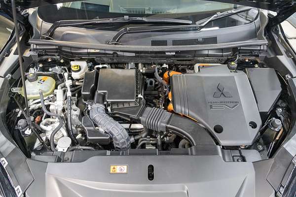 2022 Mitsubishi Outlander PHEV Exceed Tourer ZM
