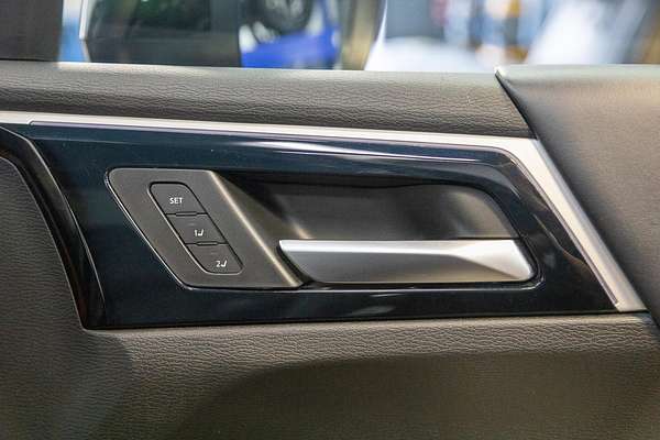 2022 Mitsubishi Outlander PHEV Exceed Tourer ZM