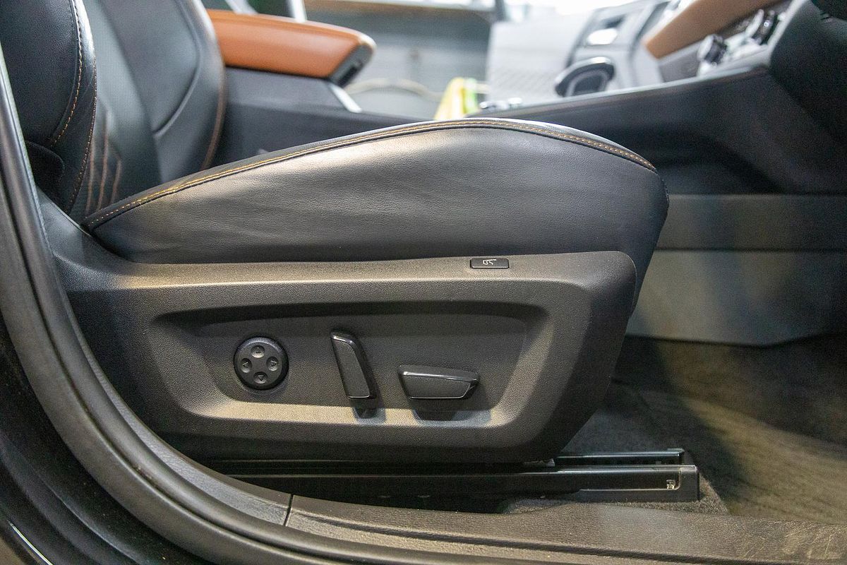 2022 Mitsubishi Outlander PHEV Exceed Tourer ZM