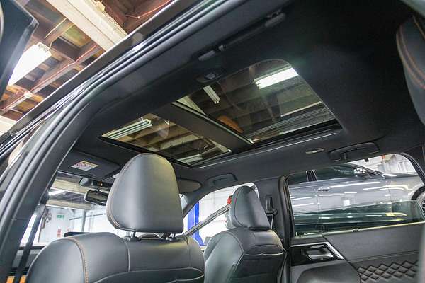 2022 Mitsubishi Outlander PHEV Exceed Tourer ZM