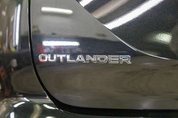 2022 Mitsubishi Outlander PHEV Exceed Tourer ZM