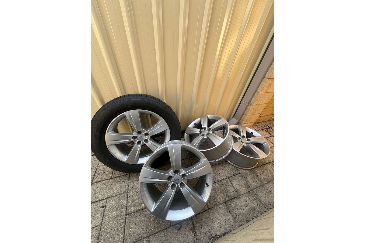 2018 Land Rover Range Rover Velar D240 S L560
