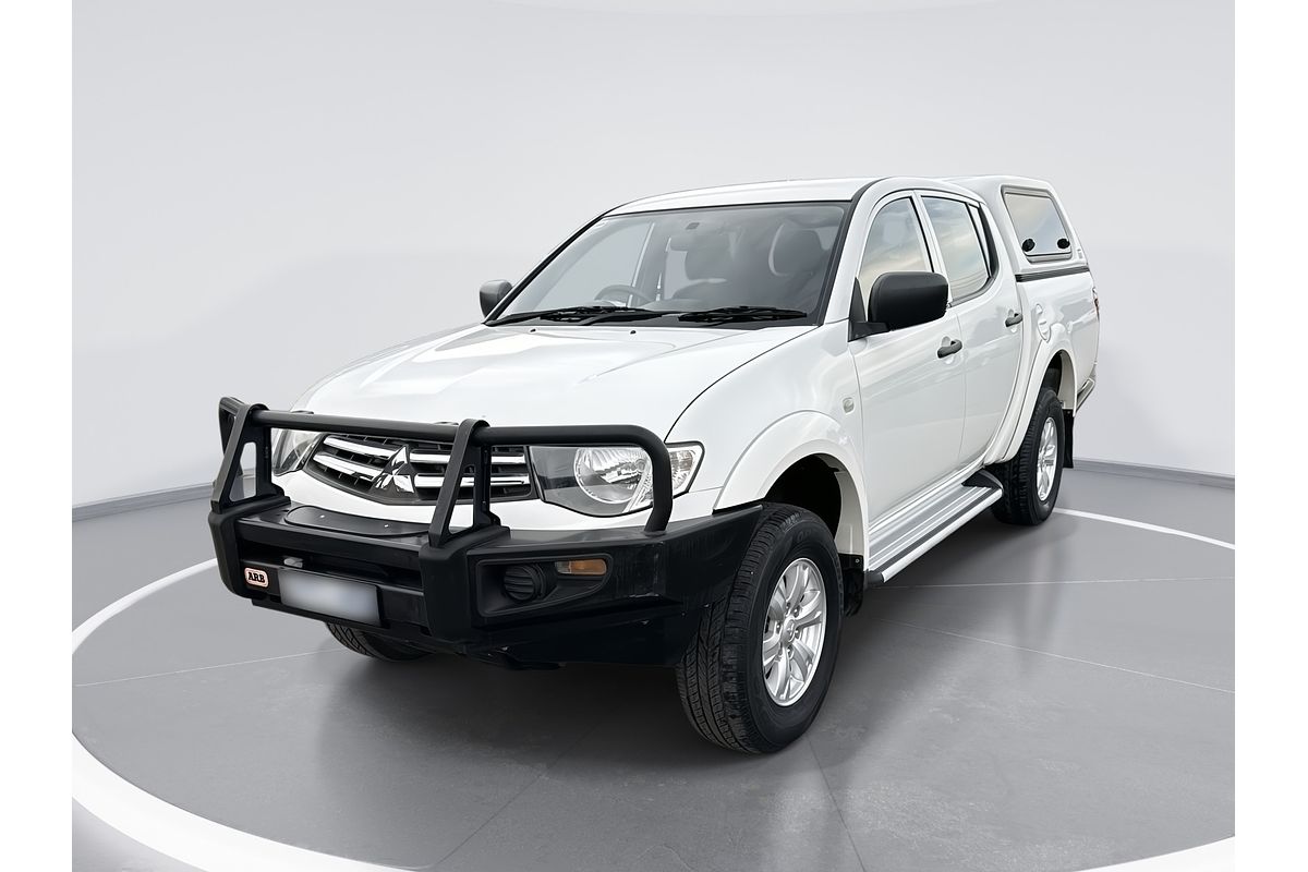 2014 Mitsubishi Triton GLX MN 4X4