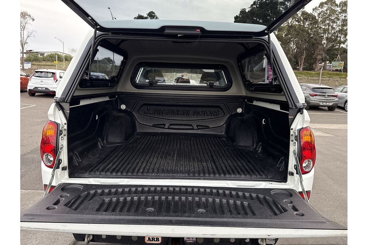 2014 Mitsubishi Triton GLX MN 4X4