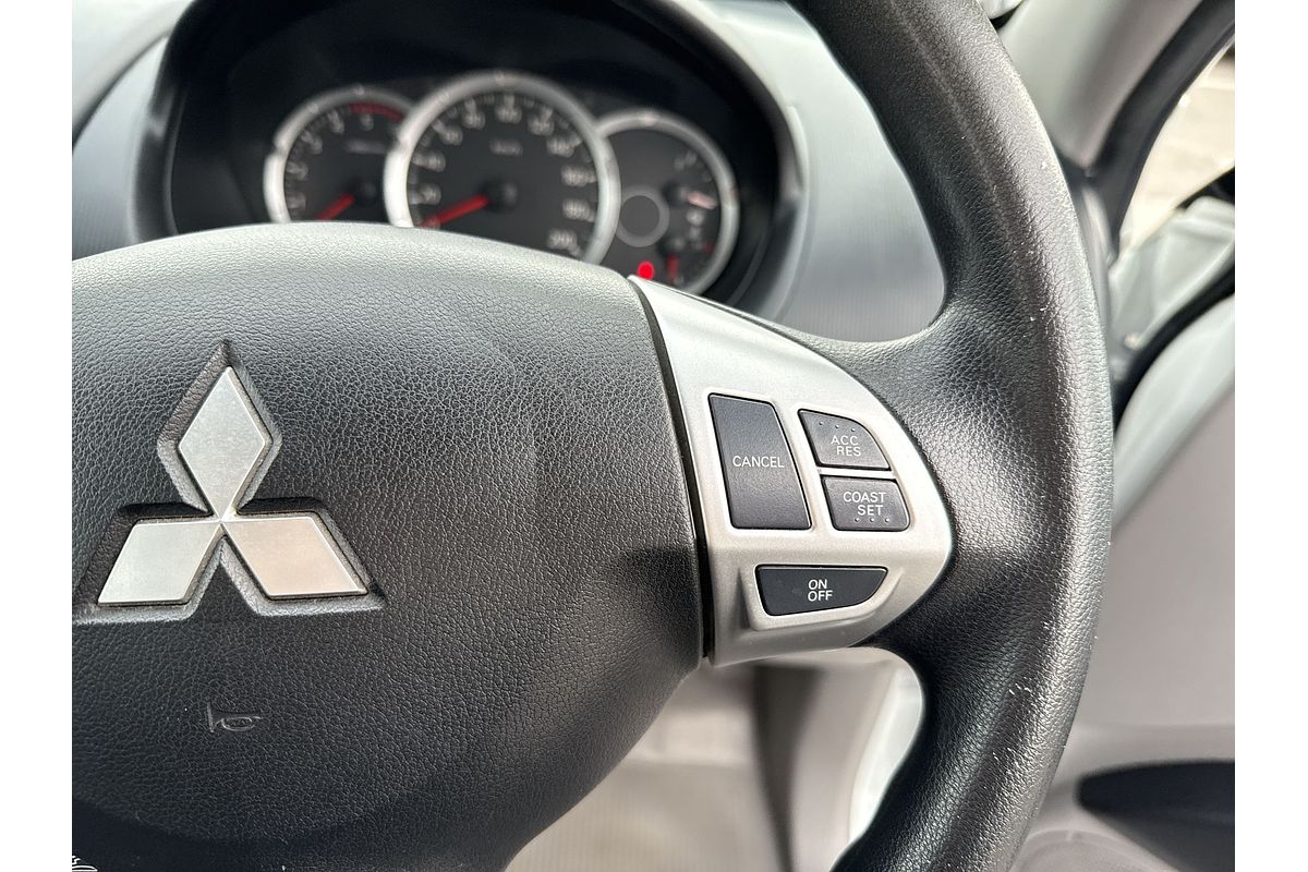 2014 Mitsubishi Triton GLX MN 4X4