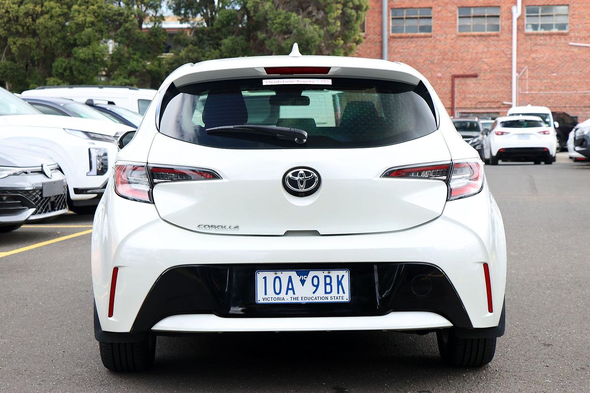2018 Toyota Corolla Ascent Sport MZEA12R