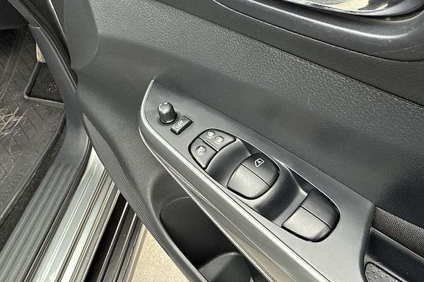 2020 Nissan Navara ST D23 4X4