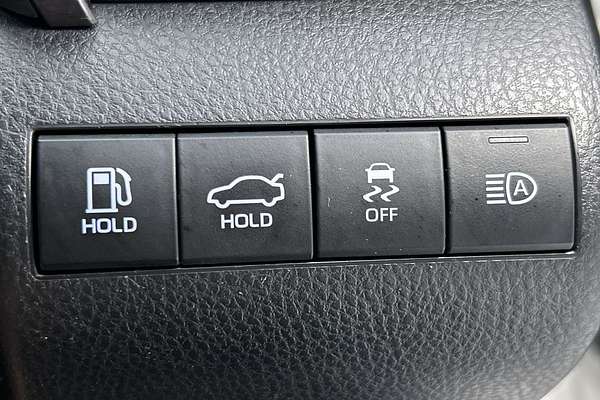 2018 Toyota Camry Ascent ASV70R