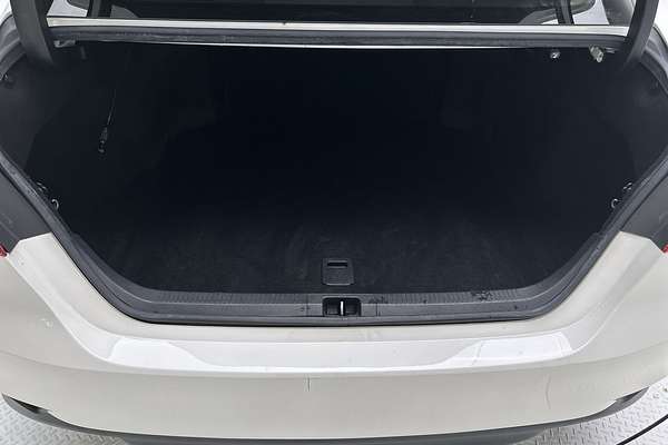 2018 Toyota Camry Ascent ASV70R