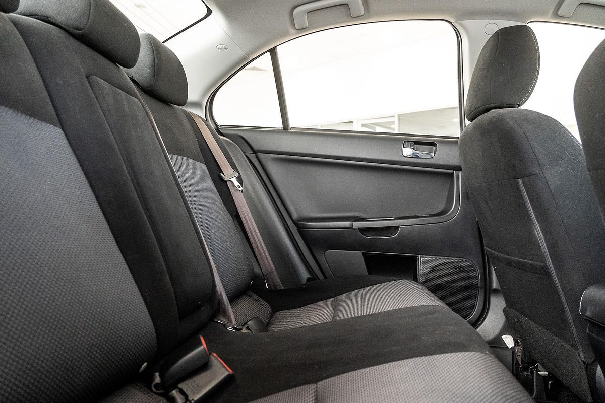 2015 Mitsubishi Lancer ES Sport CF