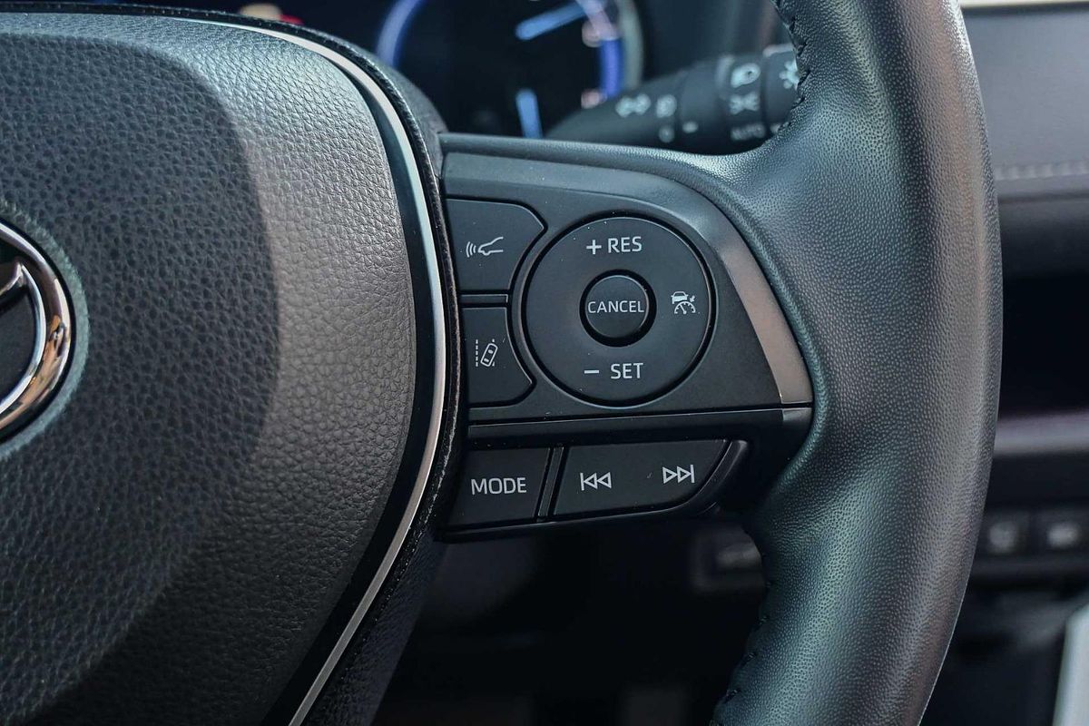 2020 Toyota RAV4 Cruiser AXAH52R