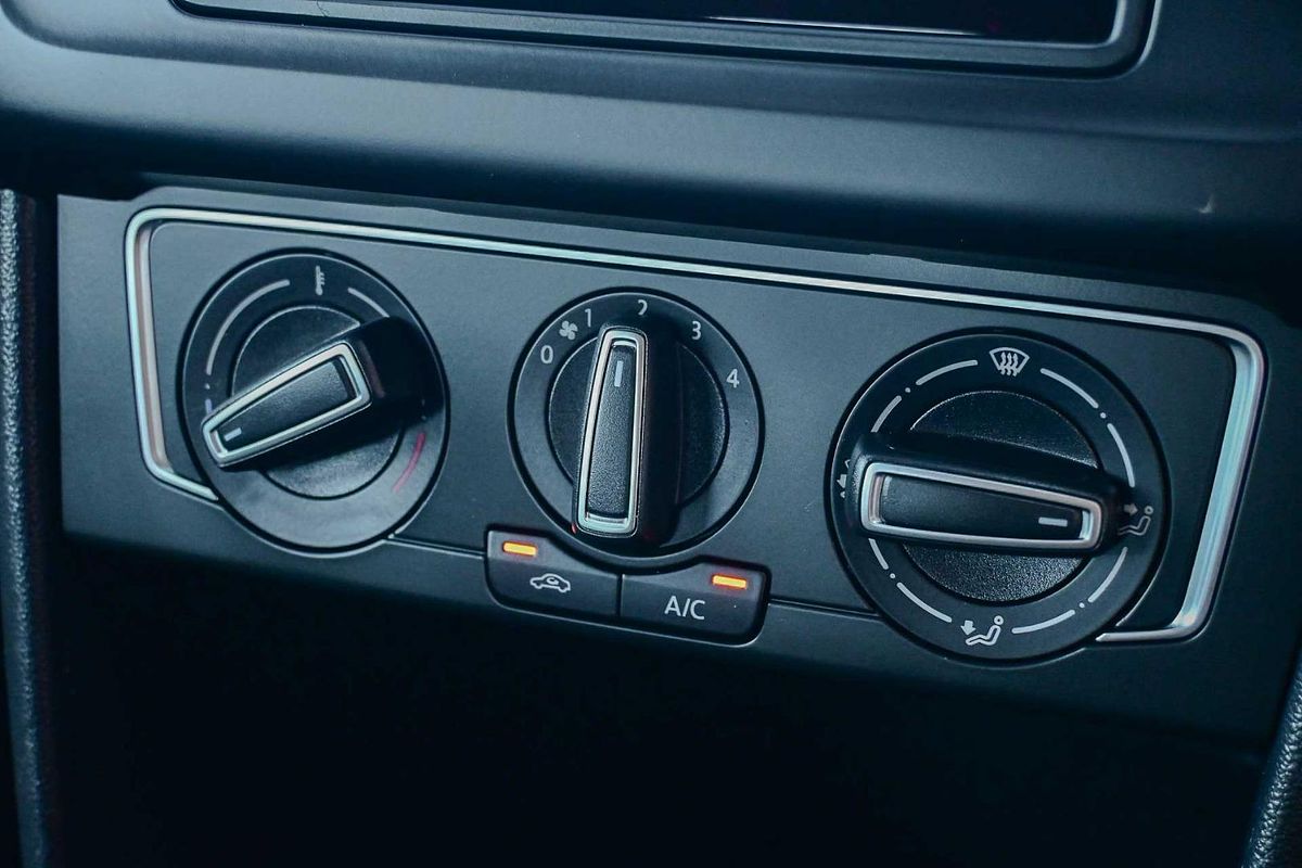 2015 Volkswagen Polo 66TSI Trendline 6R