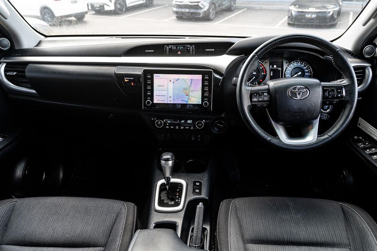 2020 Toyota Hilux SR5 GUN126R 4X4