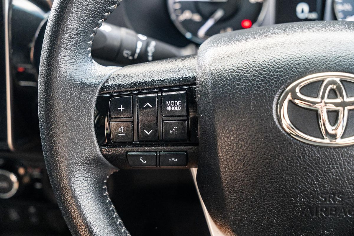 2020 Toyota Hilux SR5 GUN126R 4X4