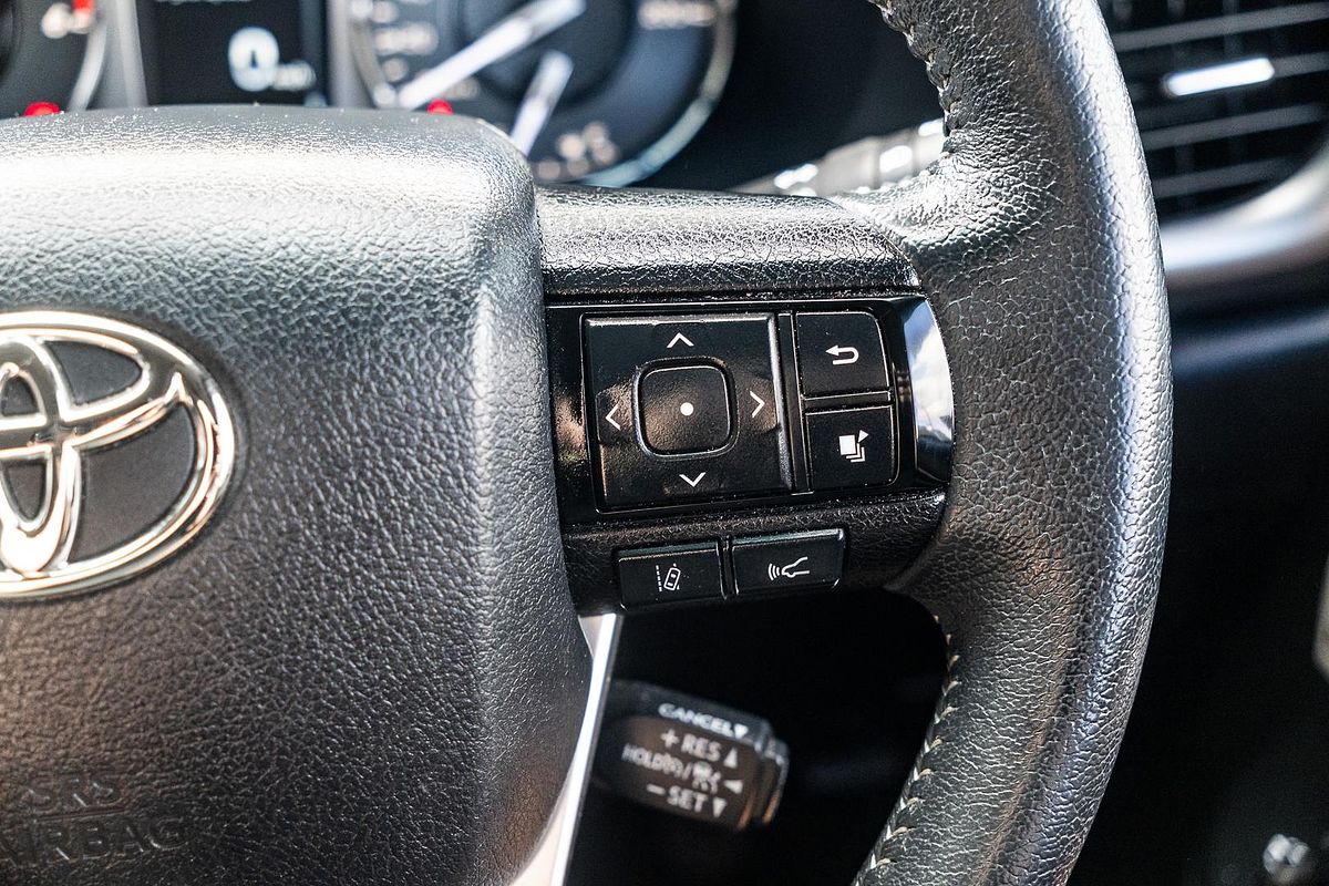 2020 Toyota Hilux SR5 GUN126R 4X4