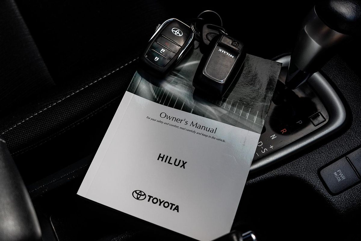 2020 Toyota Hilux SR5 GUN126R 4X4