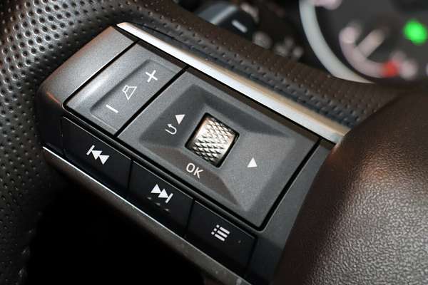 2024 Mitsubishi Outlander LS ZM