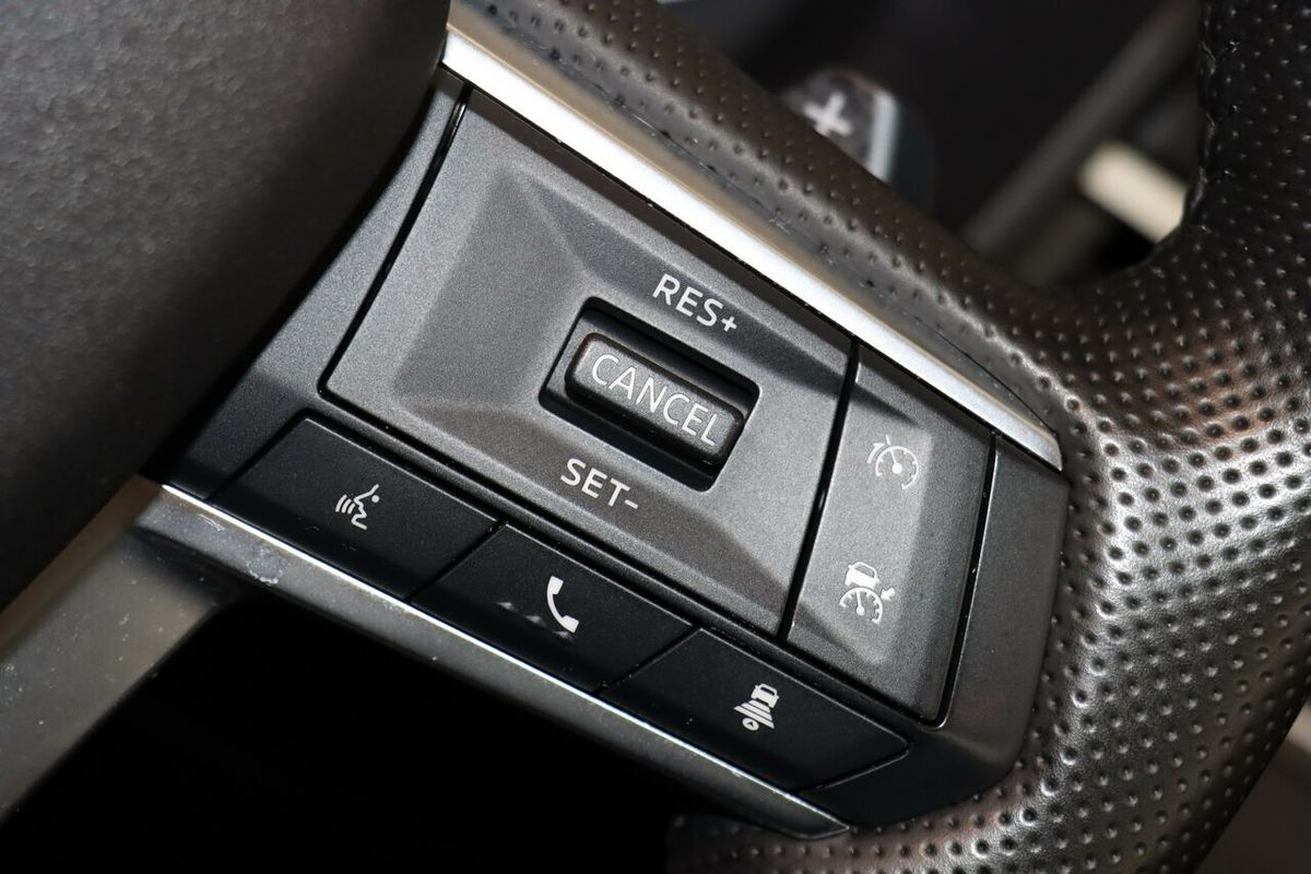 2024 Mitsubishi Outlander LS ZM