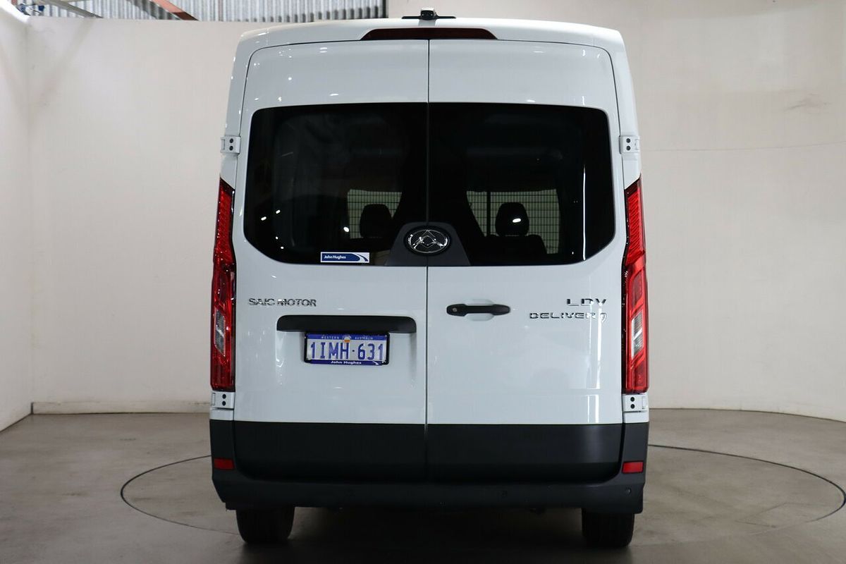 2022 LDV Deliver 9 LWB