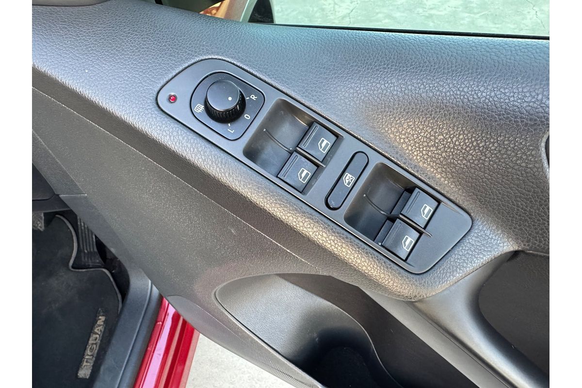 2010 Volkswagen Tiguan 103TDI 5N