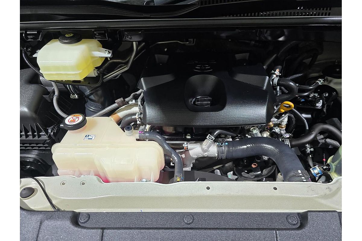 2019 Toyota Hiace Commuter GDH322R