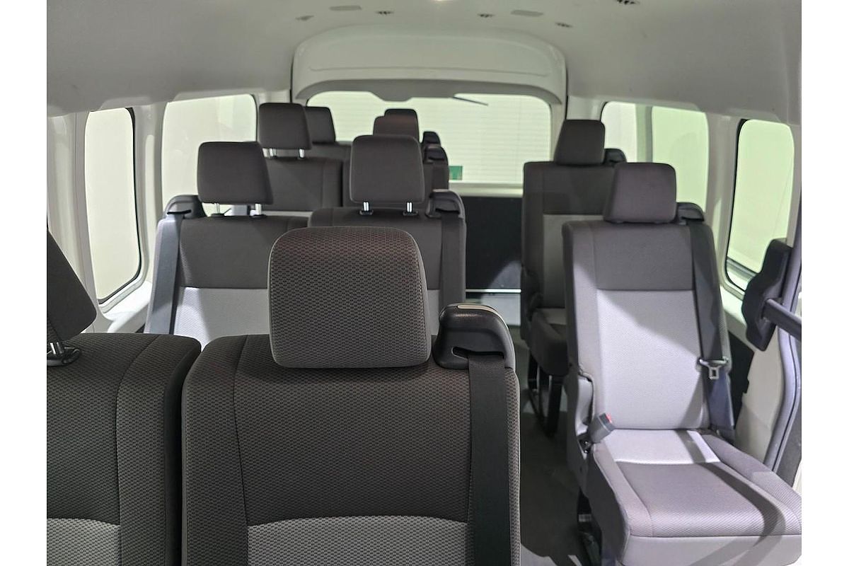 2019 Toyota Hiace Commuter GDH322R