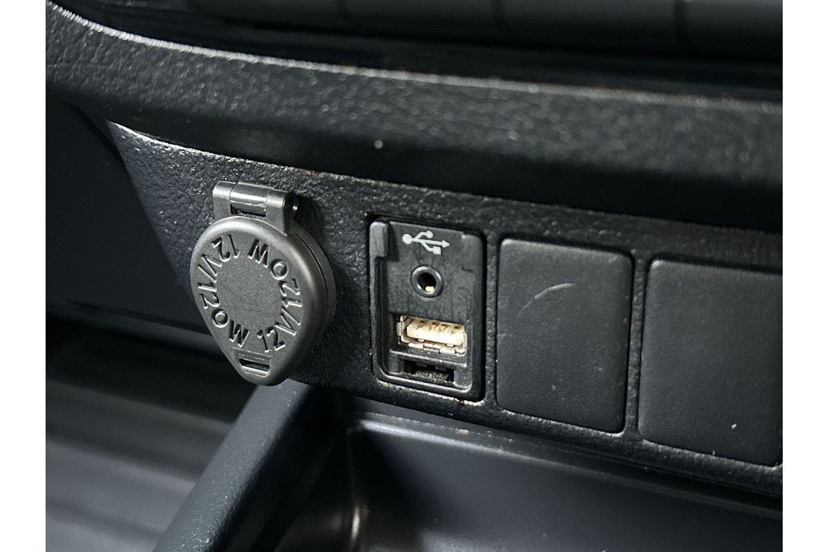 2019 Toyota Hilux SR5 GUN126R 4X4