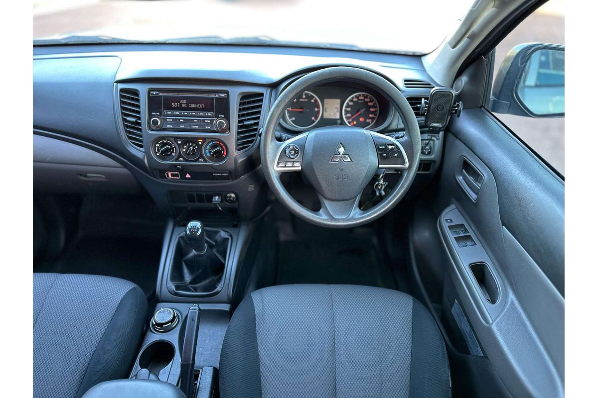 2016 Mitsubishi Triton GLX MQ 4X4