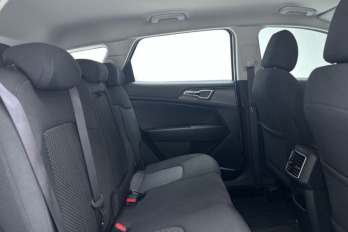 2024 Kia Sportage S NQ5