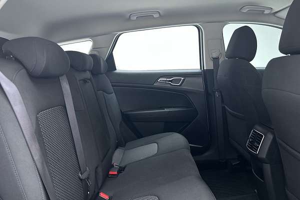 2024 Kia Sportage S NQ5